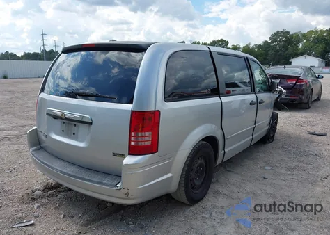 2008 Chrysler Town & Country Lx from USA, damaged, VIN 2A8HR44H08R721137